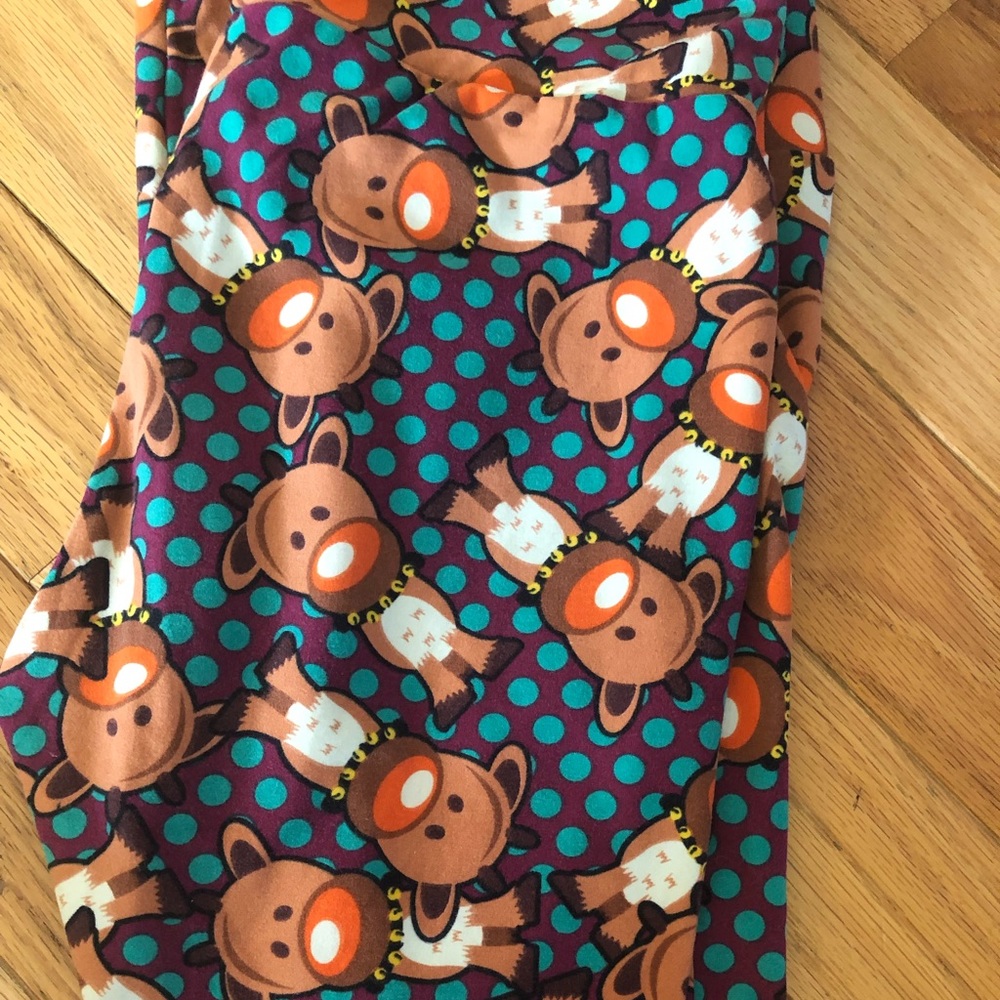 Lularoe reindeer leggings
